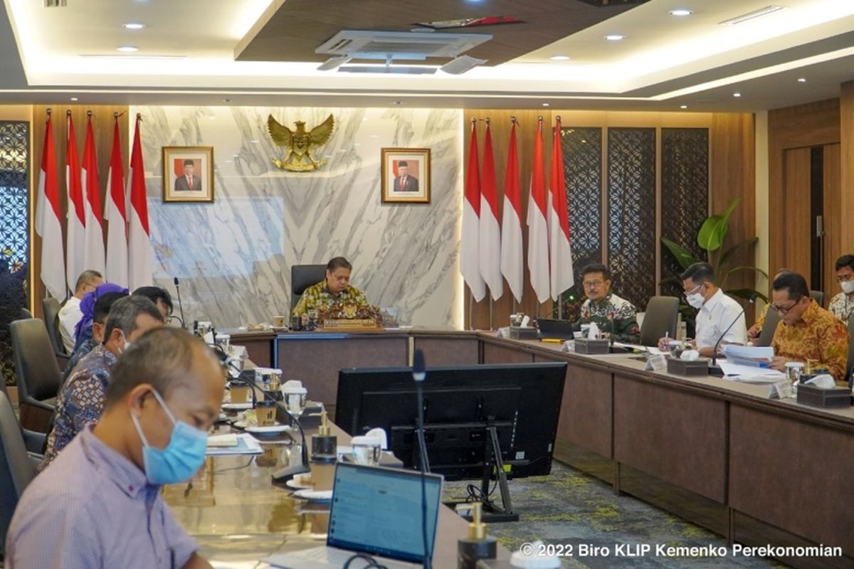 Menko Perekonomian Airlangga Hartarto pimpin Rapat Koordinasi Terbatas (Rakortas) Kebijakan Pangan secara hibrida, Jumat (2/9/2022)