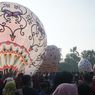 Puluhan Balon Udara Tambat Hiasi Langit Kota Pekalongan