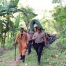 Unik, Warga Gunungkidul Ini Jalan Sehat Ikuti Rute Gerilya Jenderal Besar Soedirman