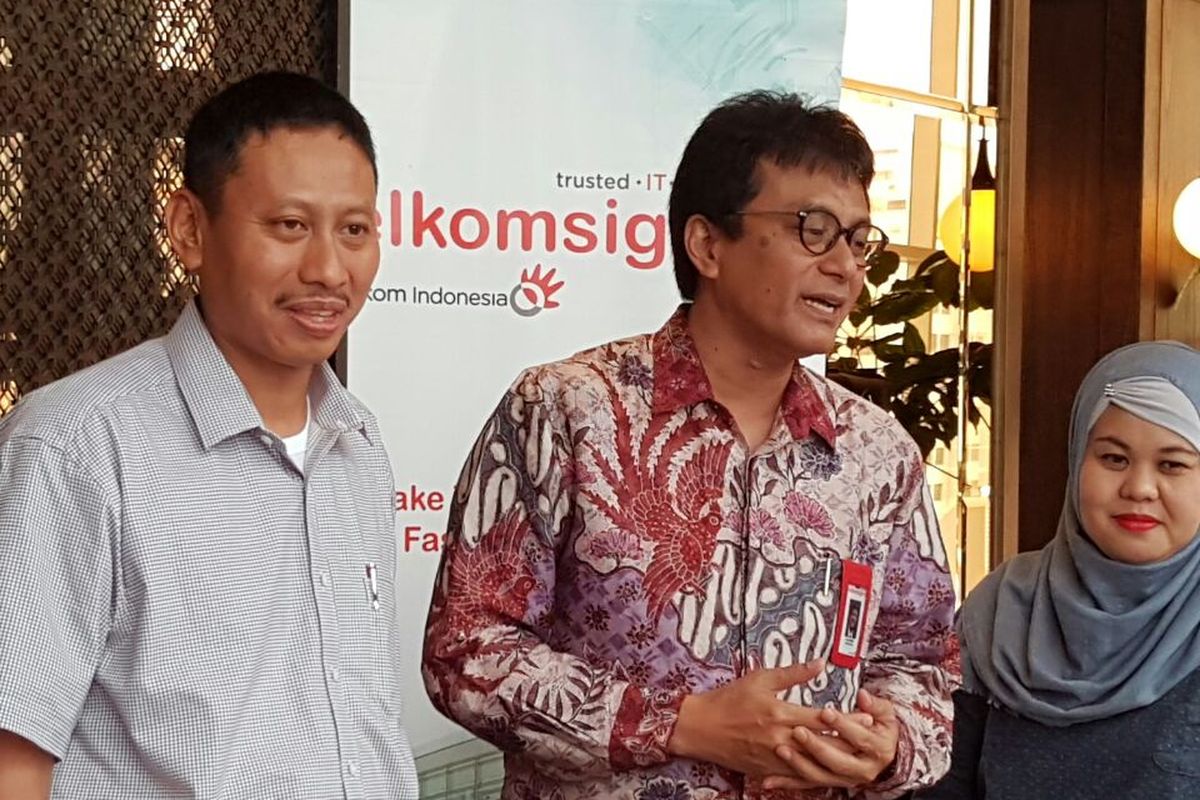 CEO Telkomsigma Judi Achmadi (tengah) dalam acara media gathering di Jakarta, Kamis (2/3/2017).