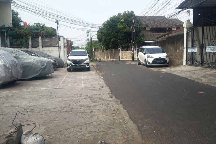 Viral Lapangan Badminton Cipinang Cempedak Jaktim Jadi Lahan Parkir, Ini Penjelasan Satpol PP