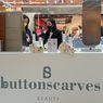 Mencoba Produk Kecantikan di Buttonscarves Beauty Exhibition PIM 2