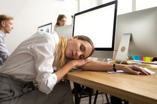 10 Penyebab Sudah Tidur Cukup tapi Masih Lelah dan Mengantuk