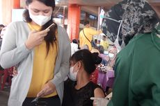 Rupa-rupa Vaksinasi Pedagang Pasar di Padang, Ada yang Sembunyi di Badan Teman, sampai Tutup Mata Pakai Masker