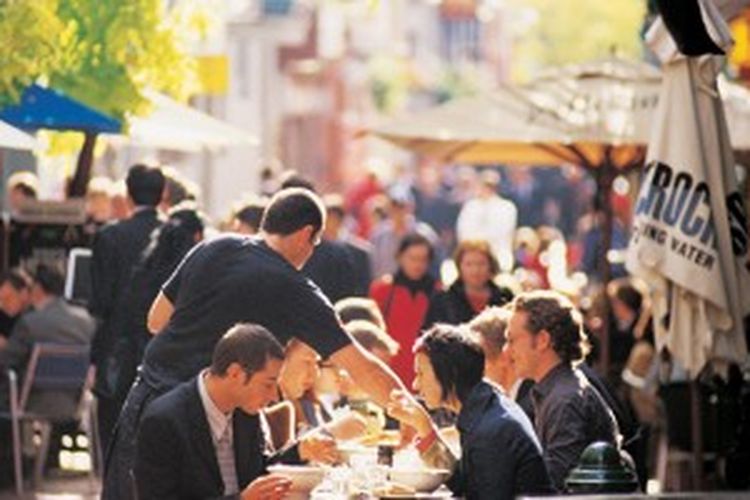 Hardware Lane, salah satu destinasi kuliner di Melbourne, Victoria, Australia. 