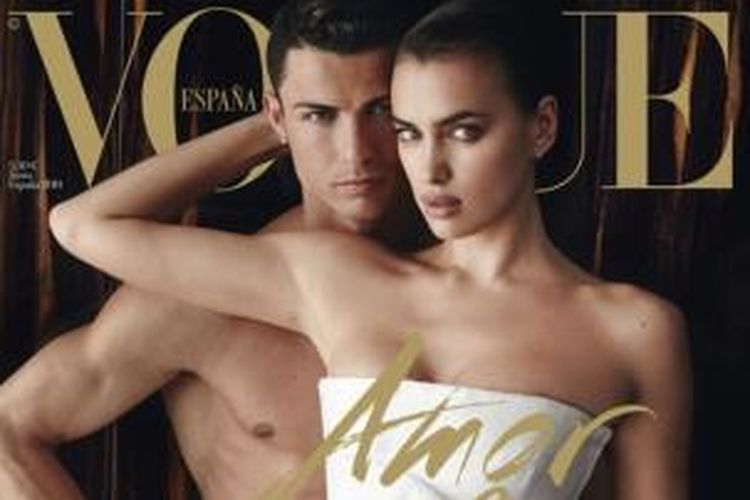Cristiano Ronaldo (kiri) bersama kekasihnya, Irina Shayk, berpose untuk sampul depan Vogue Espana edisi Juni 2014.