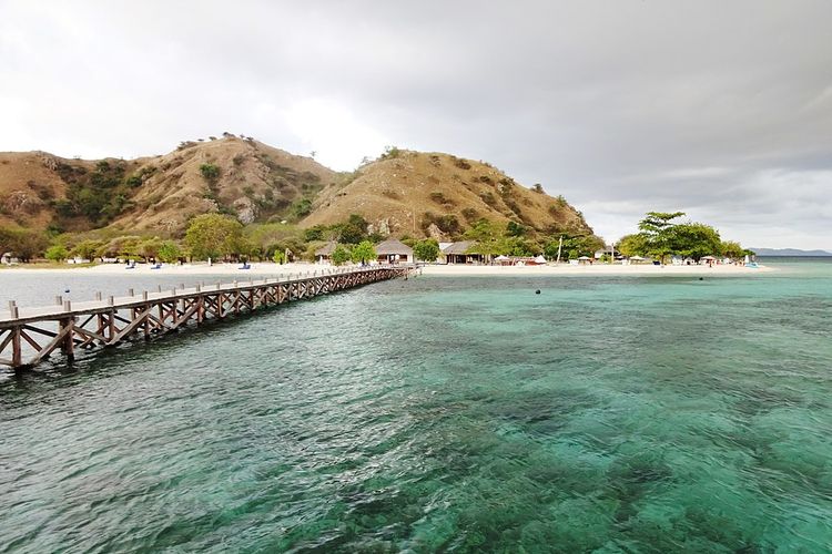 Pantai Kanawa di Flores