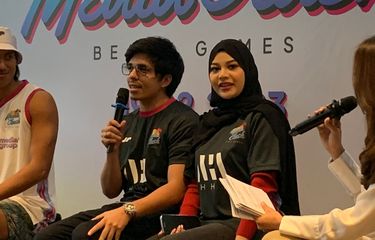 Atta Halilintar dan Aurel Hermansyah saat ditemui dalam acara Media Clash, di kawasan Senopati, Jakarta Selatan, Selasa (14/2/2023). 