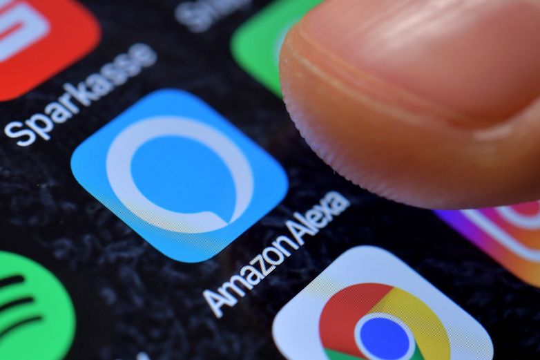 CEK FAKTA: Benarkah Alexa Milik Amazon Bisa Prediksi Perang Dunia III?