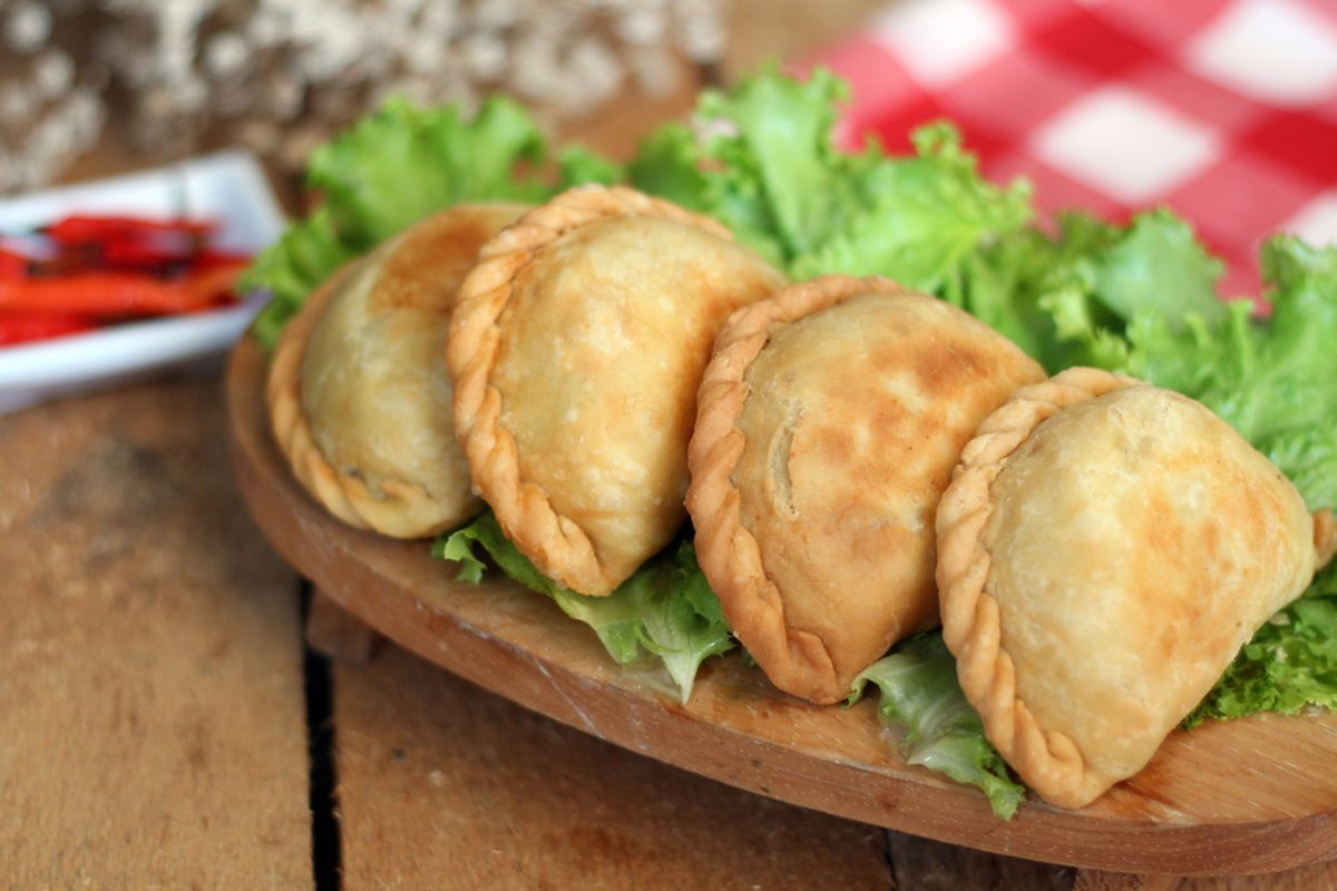 Pastel Isi Ayam: Lezat untuk Bekal Anak dan Sajian Arisan