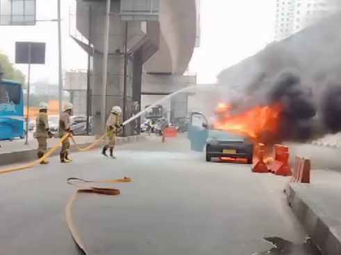 Mobil Bisa Terbakar akibat Rangkaian Listrik Tidak Standar