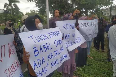 Puluhan Orangtua Siswa SMP di Babel Demo karena Tak Tertampung Sekolah Negeri