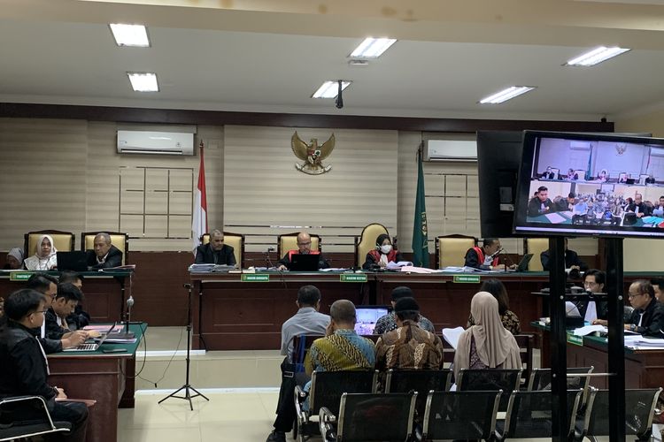 Sidang Korupsi Pelabuhan Tanjung Perak, Dakwaan Dinilai Cacat