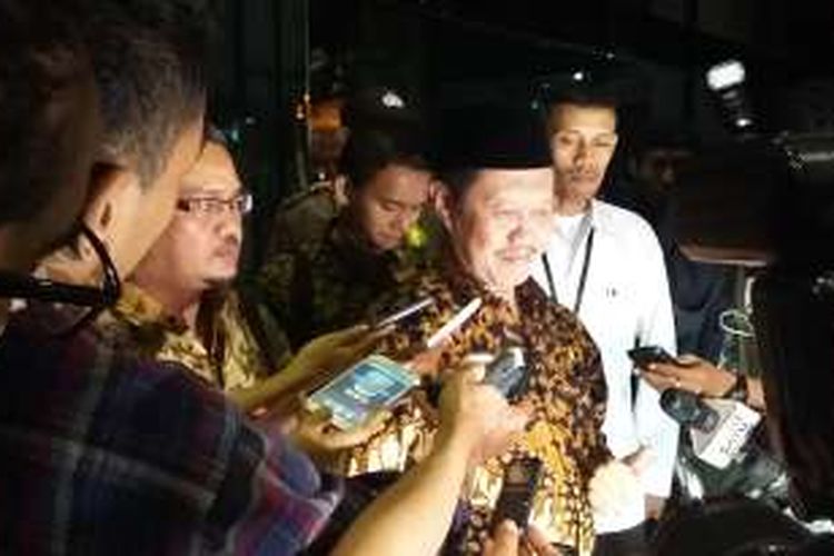 Ketua Komisi Yudisial Aidul Fitriciada Azhari mendatangi Gedung Komisi Pemberantasan Korupsi (KPK), Jakarta, Selasa (24/5/2016).