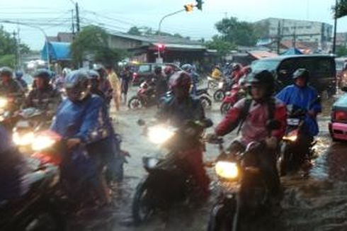 Macet dan Banjir Jakarta Merupakan Bencana Nasional!