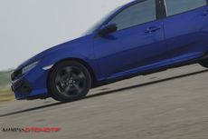 Tempuh 157 Km, Berapa Konsumsi BBM Honda Civic Hatchback RS?