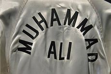 Sosok Kontroversial Muhammad Ali Terpotret dalam Iklan Apple