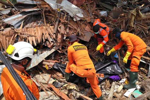 3 Jasad Korban Gempa dan Tsunami Ditemukan di Pelabuhan Pantoloan Palu