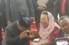 Momen Prabowo Sungkem ke Sinta Nuriyah Usai Hadiri Sidang Tahunan MPR