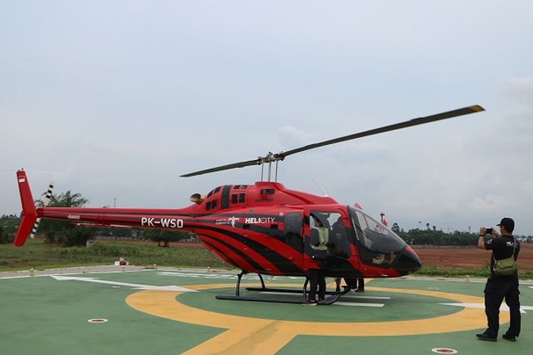 Helikopter Helicity Bell 505 di BSD City Heliport, Tangerang Selatan, Selasa (31/12/2019).