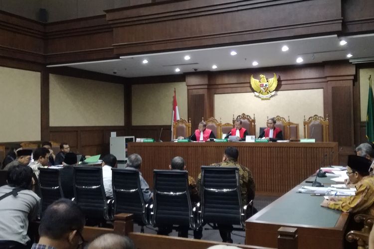 Sidang lanjutan terdakwa Kepala Kantor Kementerian Agama Kabupaten Gresik, Muafaq Wirahadi dan Kepala Kantor Wilayah Kemenag Provinsi Jawa Timur, Haris Hasanudin di Pengadilan Tipikor Jakarta, Rabu (26/6/2019)