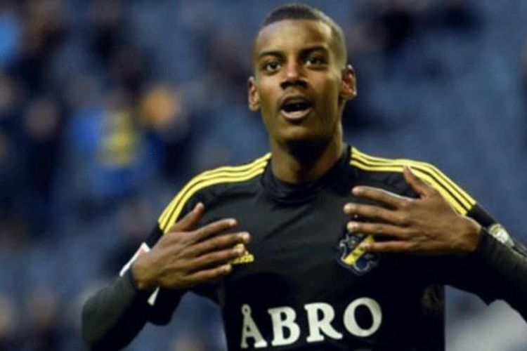 Striker muda asal Swedia, Alexander Isak, yang akan menjadi milik Real Madrid.