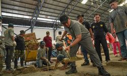 Pimpin Aksi Jumat Bersih, Bupati HST Minta Masyarakat Jadi Teladan bagi Sesama