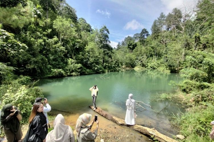 Danau Hijau di Kabupaten Kepahiang, Bengkulu