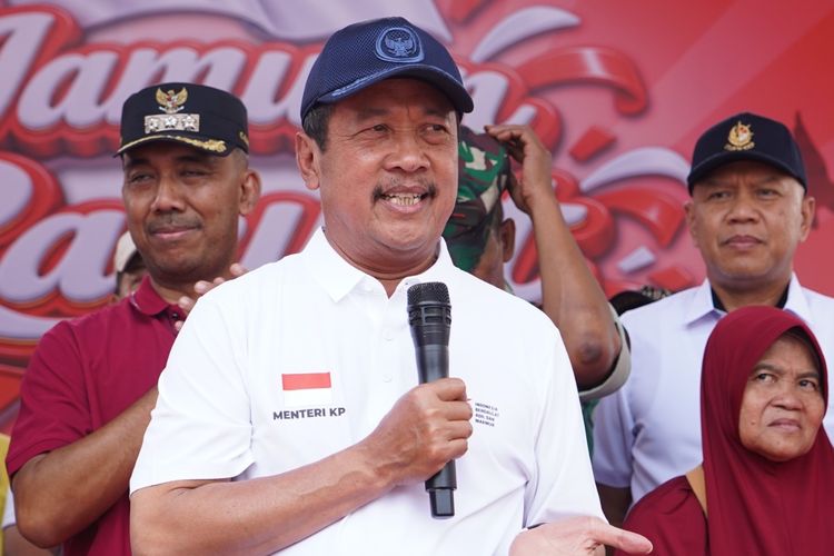 HUT RI ke-81, KKP Salurkan 4 Ton Ikan Layang ke Warga Jakarta