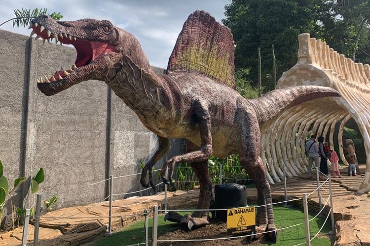 Garut Dinoland, tempat wisata bertema dinosaurus di Garut Jawa Barat
