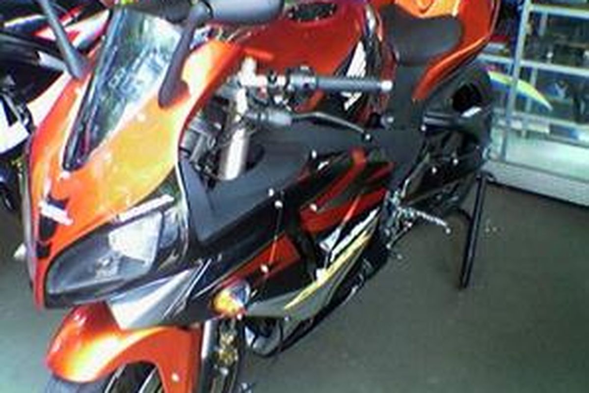 Motor hasil modifikasi limbah moge