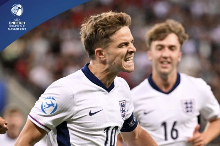 Momen selebrasi James McAtee dalam laga perempat final Euro U21 atau Piala Eropa U21 antara Spanyol vs Inggris di Stadion Anton Malatinsky, Slovakia, 21 Juni 2025.