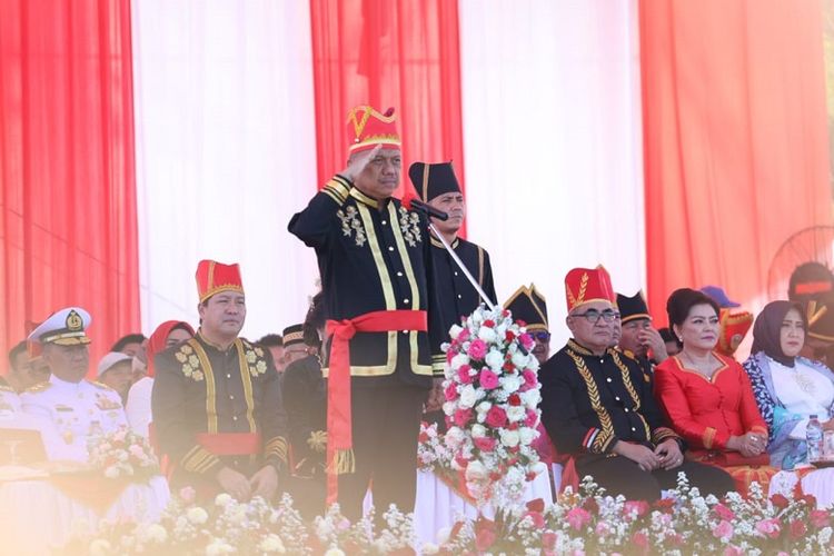 Gubernur Sulawesi Utara Olly Dondokambey menjadi inspektur upacara upacara Peringatan Hari Ulang Tahun (HUT) Ke-59 Provinsi Sulut di Kawasan Pohon Kasih Megamas Manado, Sabtu, (23/9/2023).