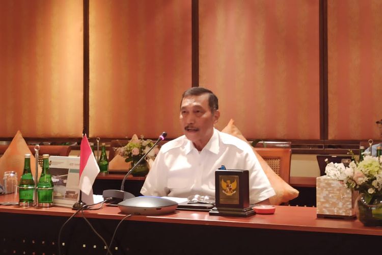 Menteri Koordinasi Bidang Kemaritiman dan Investasi Luhut Binsar Pandjaitan. 