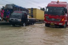 Pantura Pemalang Terendam Banjir, Lalu Lintas Macet Total