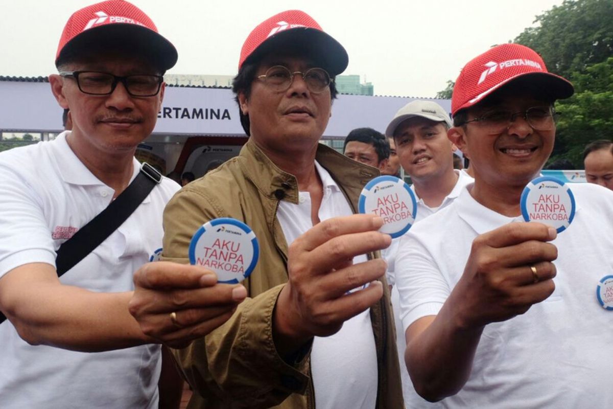 Direktur Utama Pertamina Elia Massa Manik bersama GM Pertamina MOR I, Erry Widiastono mengkampanyekan anti narkoba di acara BUMN Gebyar Kemerdekaan, Sabtu (26/8/2017)