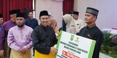 Tingkatkan Kualitas Pendidikan, Syamsuar Salurkan Beasiswa S1 Luar Negeri untuk 100 Mahasiswa Riau