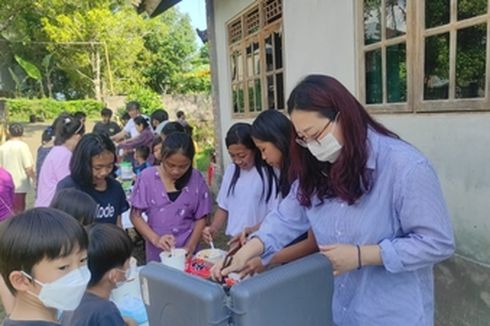 Belajar Bahasa Korea di Desa Pedawa Buleleng, Peserta Bayar Pakai Sampah Plastik