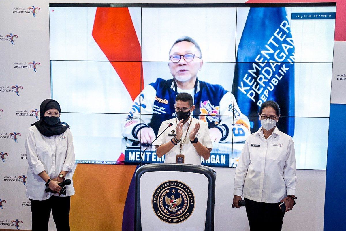 Menteri Pariwisata dan Ekonomi Kreatif (Menparekraf) Sandiaga Uno dalam dalam Weekly Press Briefing, Senin (15/8/2022). 