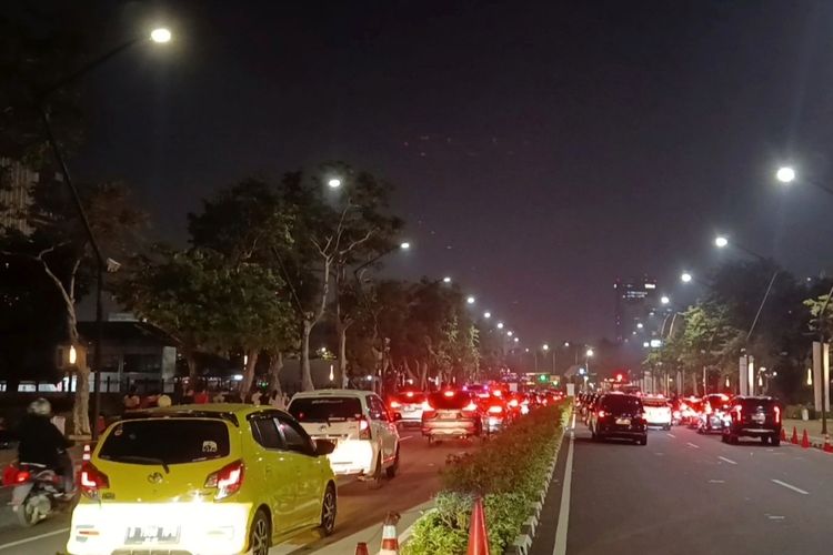 Usai Persija Vs Persib, Lalu Lintas Sekitar GBK Padat, Antrean Mengular ke Gerbang Tol Senayan