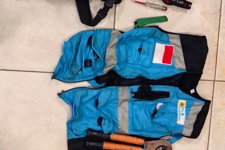 2 Pria Diduga Curi Kabel PLN di Riau Ditangkap, Tepergok Warga, Rugikan Rp 5,2 Juta