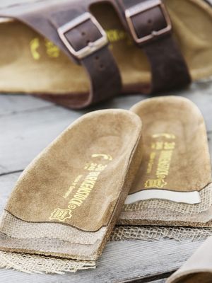 lapisan pada alas kaki Birkenstock