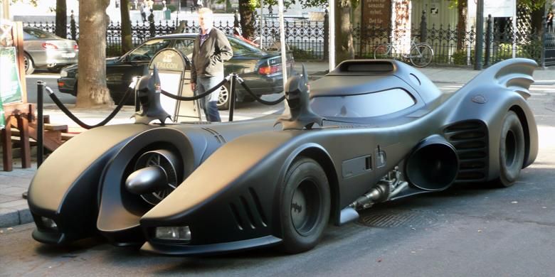 Batmobile tampil di IIMS 2015.