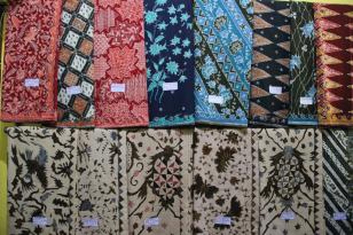 Kain Batik Ciwaringin di Kampung Batik Ciwaringin, Cirebon
