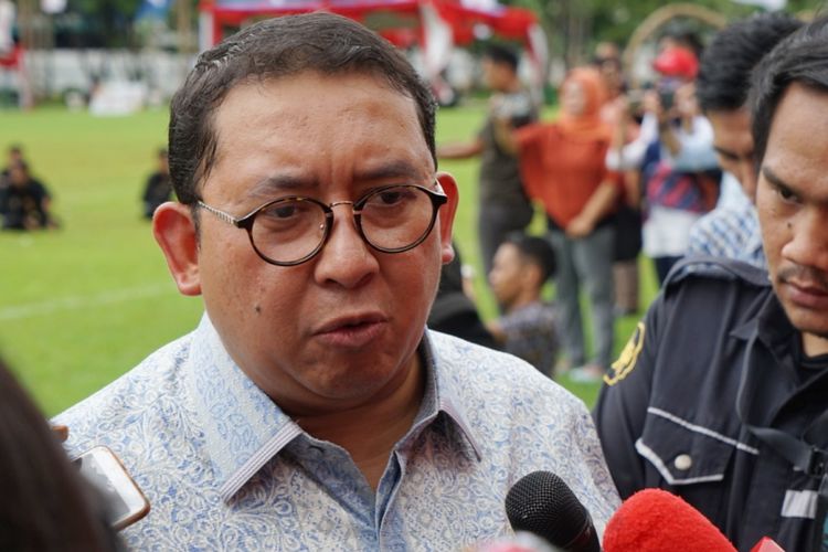 Anggota Dewan Pengarah Badan Pemenangan Nasional pasangan Prabowo Subianto-Sandiaga Uno (BPN) Fadli Zon saat ditemui di Kompleks Parlemen, Senayan, Jakarta, Senin (11/2/2019).