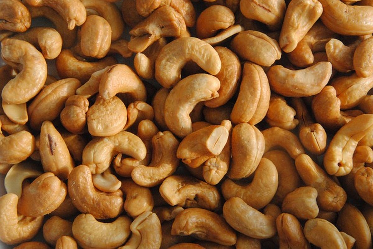 Waspada Efek Samping Kacang Mete Goreng Berlebihan Saat Lebaran