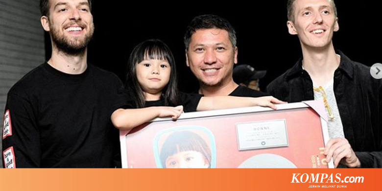 Hore! Gempi Akhirnya Bertemu HONNE dan Dapat Hadiah Natal