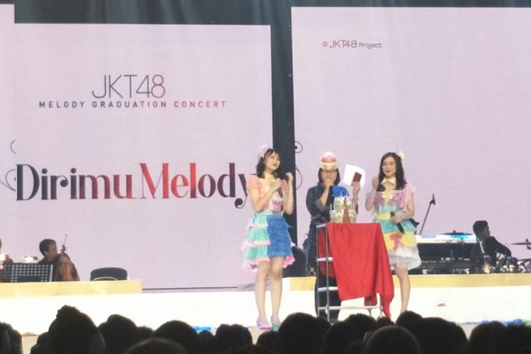 Momentum perayaan hari ulang tahun ke-26 Melody JKT48 dalam Melody Graduation Concert, Dirimu Melody di Hall Kota Kasablanca, Jakarta Selatan, Sabtu (24/3/2018).