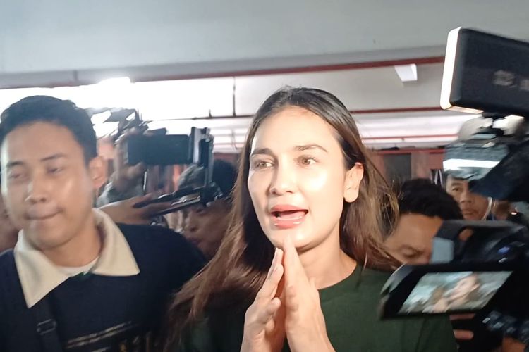 Perankan Tokoh Nyai di Film Gundik, Luna Maya: Aku Menikmati 