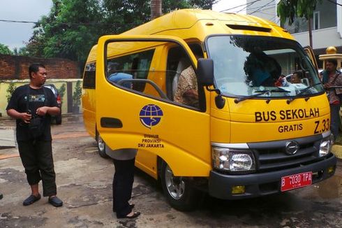 Siswa Penyandang Disabilitas Senang Dilayani Bus Sekolah 